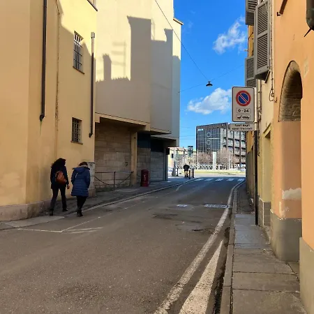 Daire Lovely Nest In Centro Parma