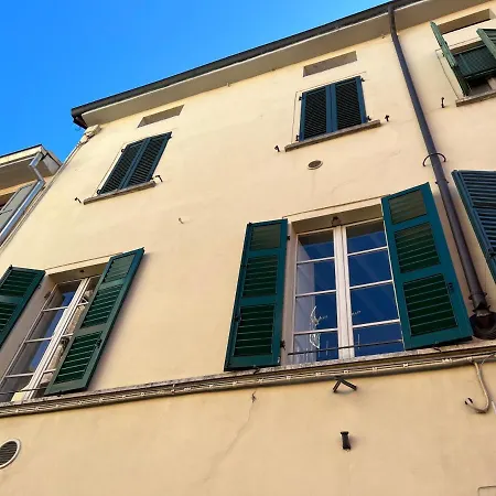 Daire Lovely Nest In Centro *